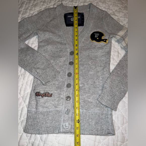 💗VS PINK VINTAGE 2008 CARDIGAN BUTTON UP SWEATER💗 - Picture 9 of 11